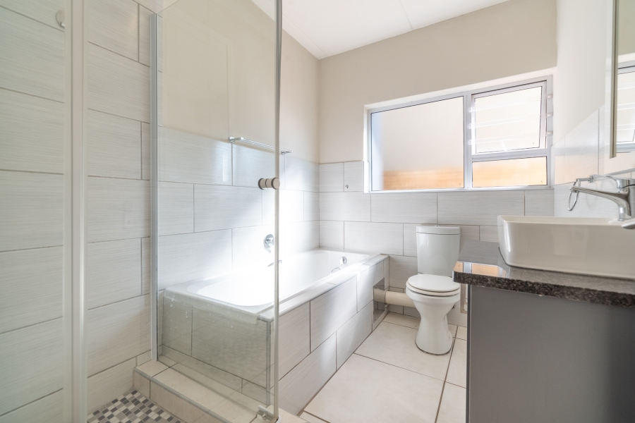 3 Bedroom Property for Sale in North Riding Gauteng