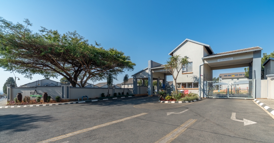 3 Bedroom Property for Sale in North Riding Gauteng
