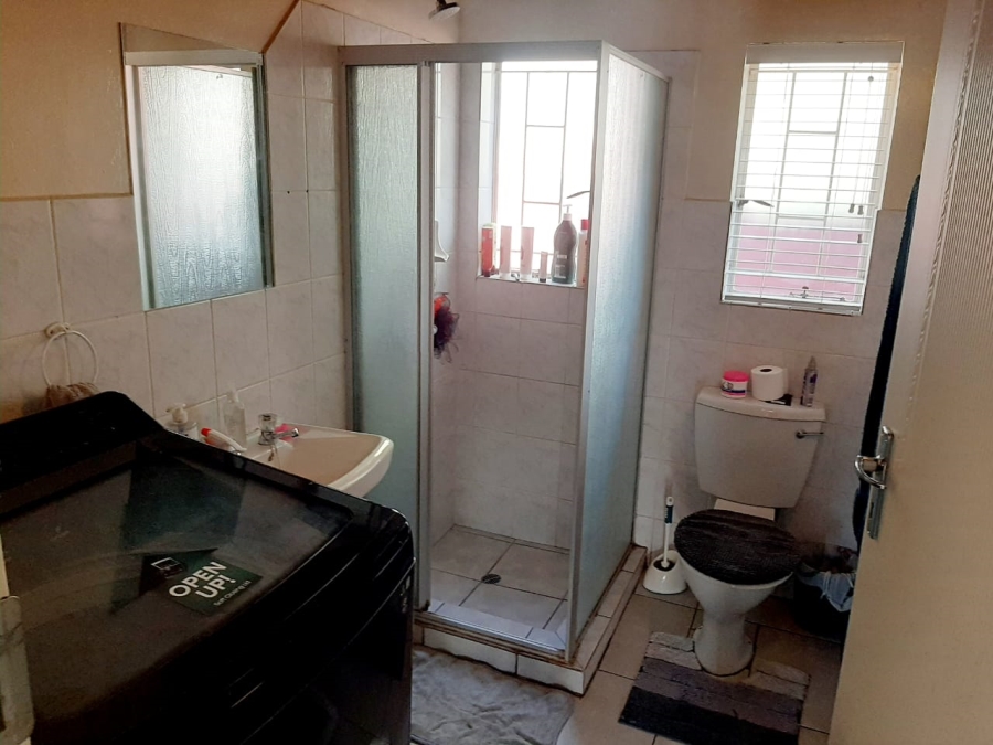 4 Bedroom Property for Sale in Eldoraigne Gauteng