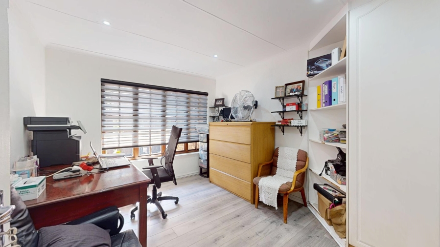 4 Bedroom Property for Sale in Sunward Park Gauteng