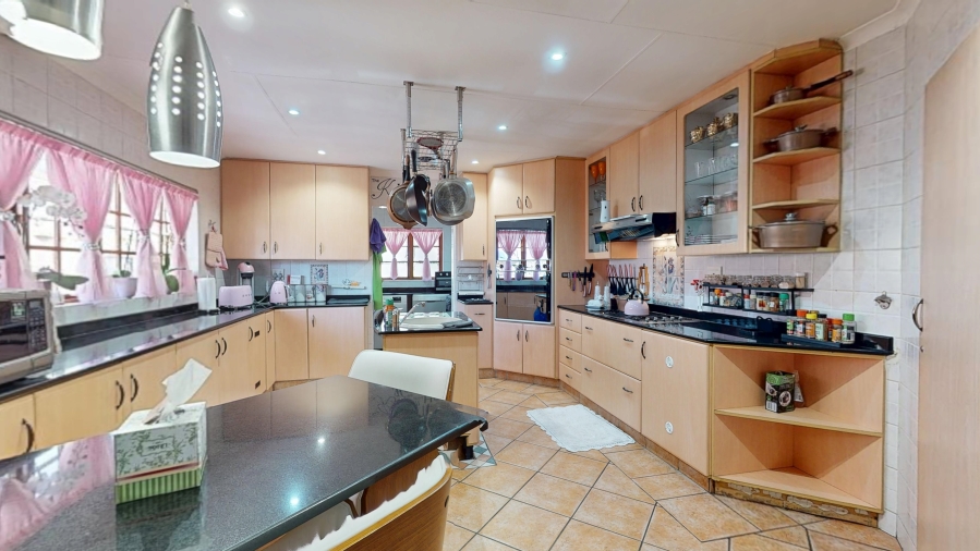 4 Bedroom Property for Sale in Sunward Park Gauteng