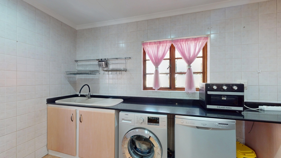 4 Bedroom Property for Sale in Sunward Park Gauteng