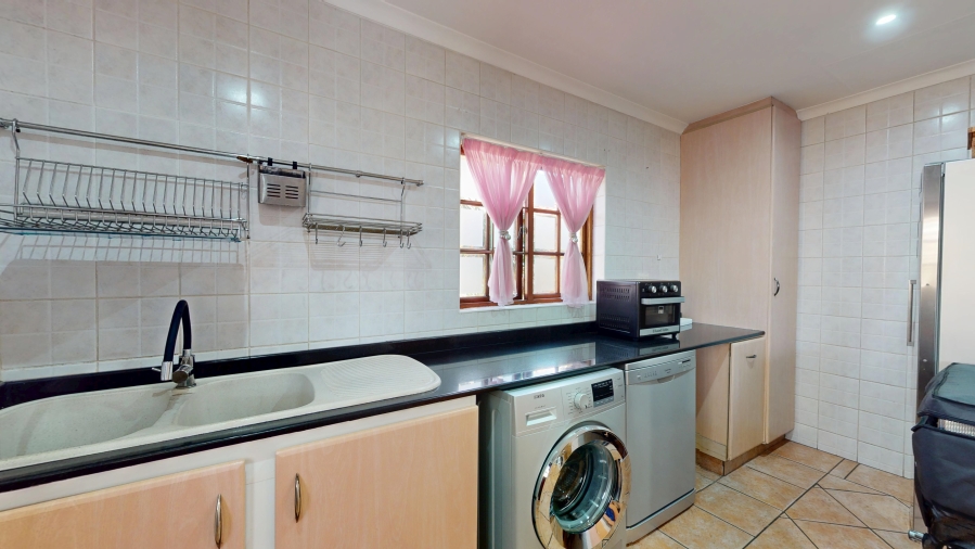 4 Bedroom Property for Sale in Sunward Park Gauteng