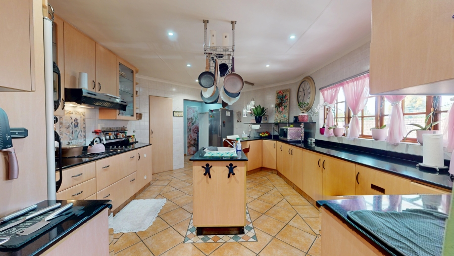 4 Bedroom Property for Sale in Sunward Park Gauteng