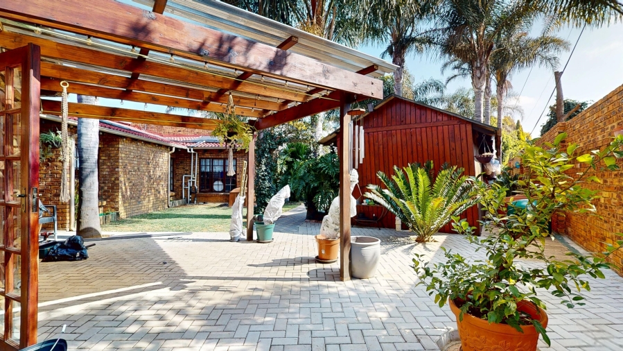 4 Bedroom Property for Sale in Sunward Park Gauteng