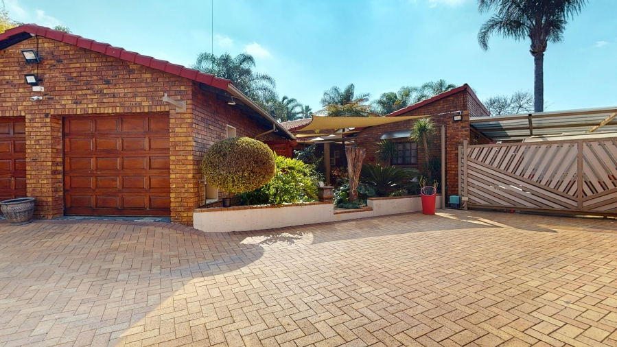 4 Bedroom Property for Sale in Sunward Park Gauteng