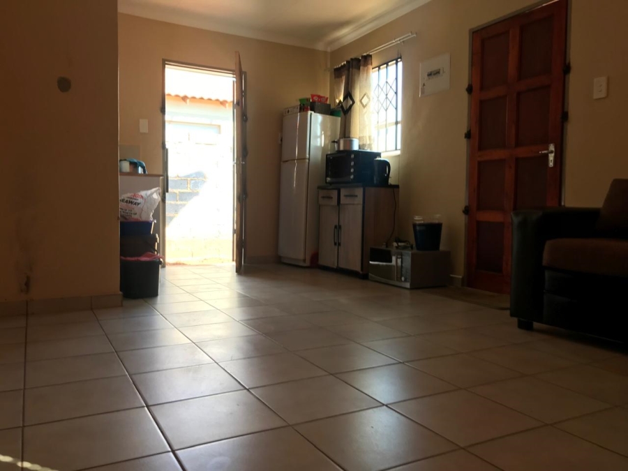 To Let 2 Bedroom Property for Rent in Lufhereng Gauteng