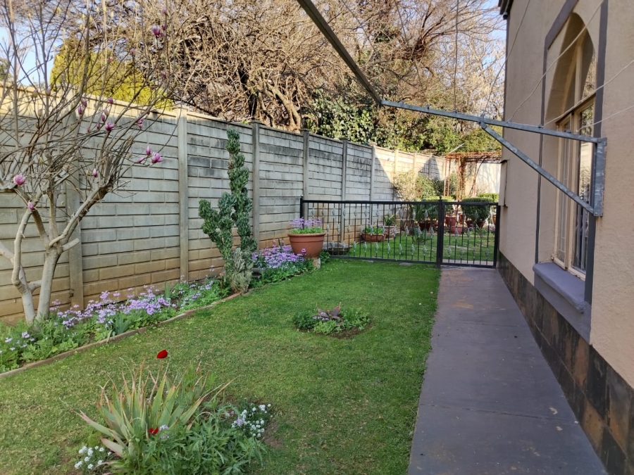 6 Bedroom Property for Sale in Three Rivers Gauteng