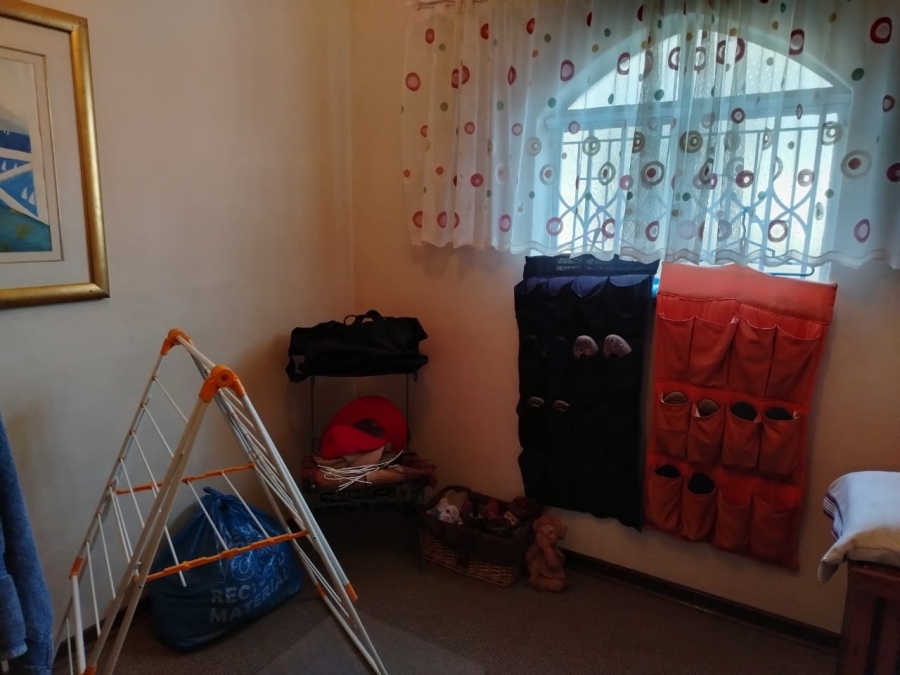 6 Bedroom Property for Sale in Three Rivers Gauteng