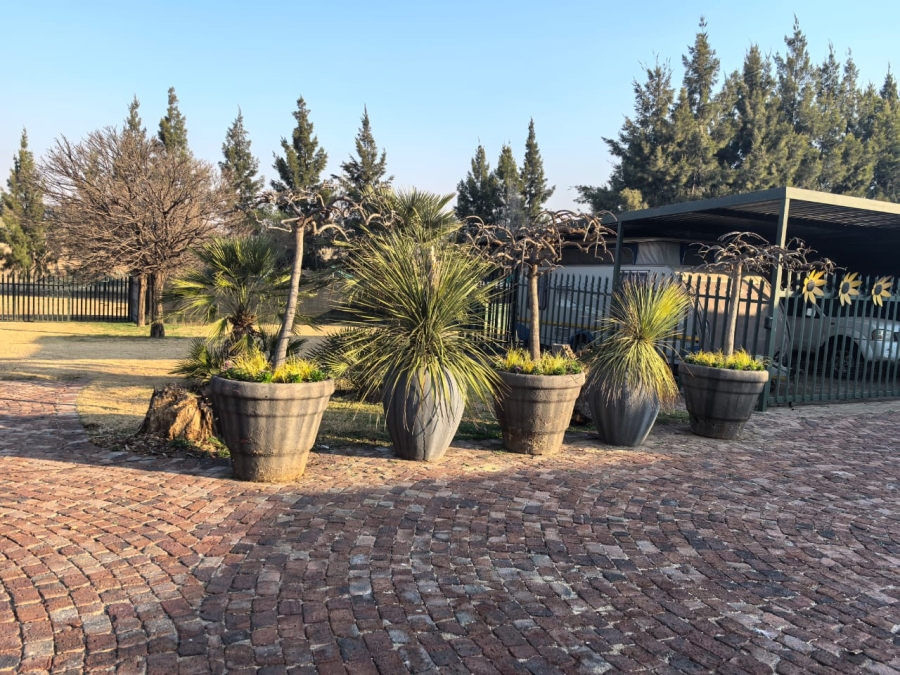 4 Bedroom Property for Sale in Withok Estate Gauteng