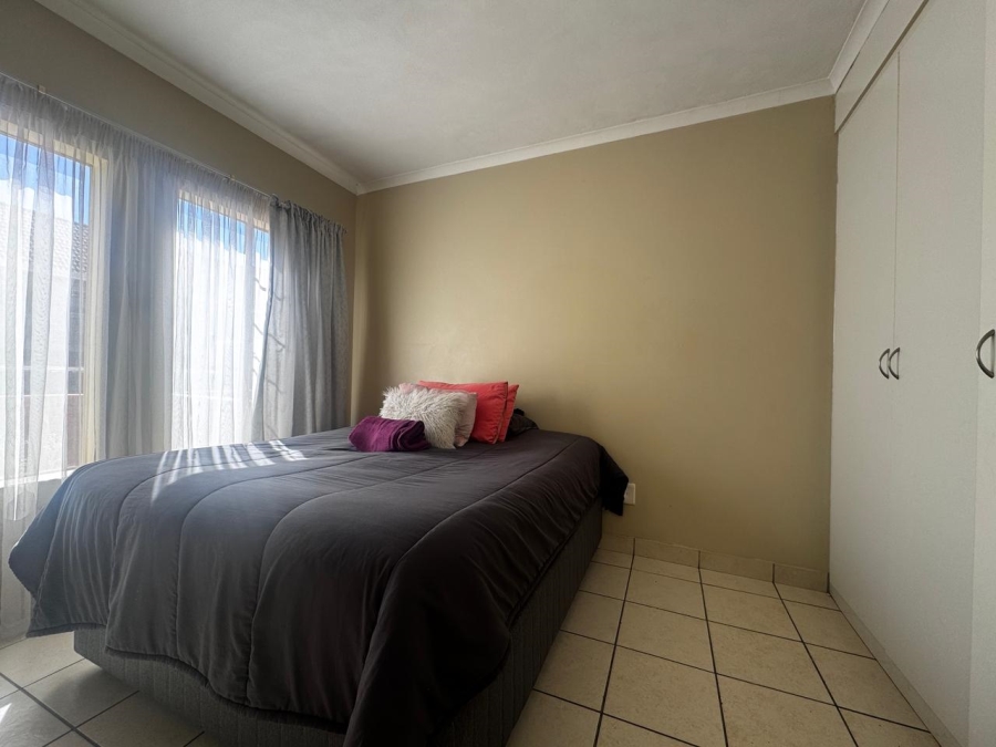 To Let 2 Bedroom Property for Rent in Summerfields Estate Gauteng