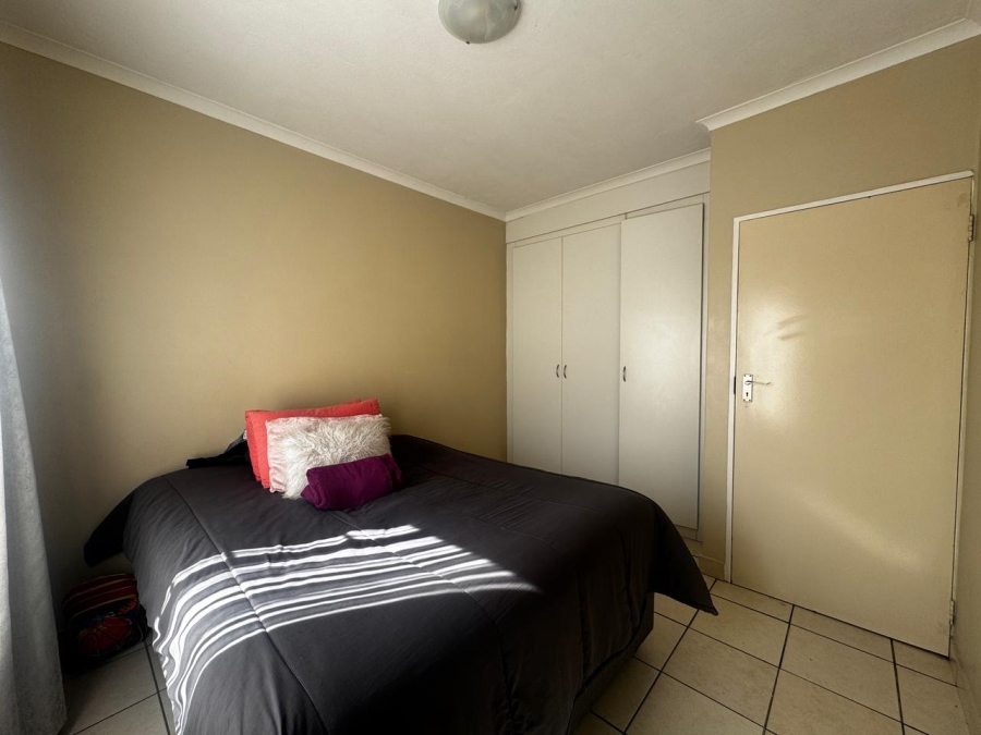 To Let 2 Bedroom Property for Rent in Summerfields Estate Gauteng