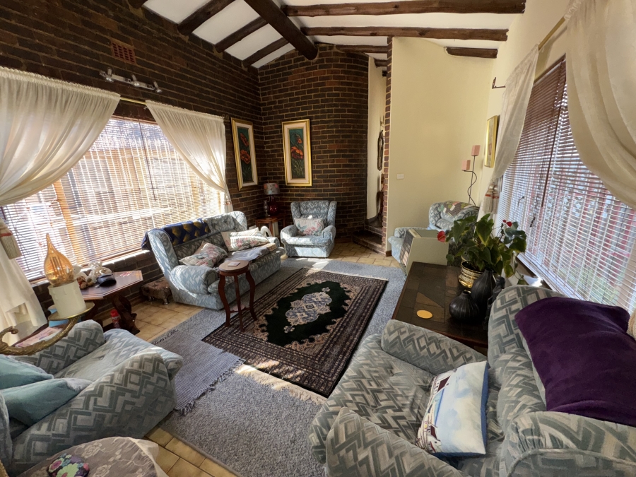 3 Bedroom Property for Sale in Roodekrans Gauteng