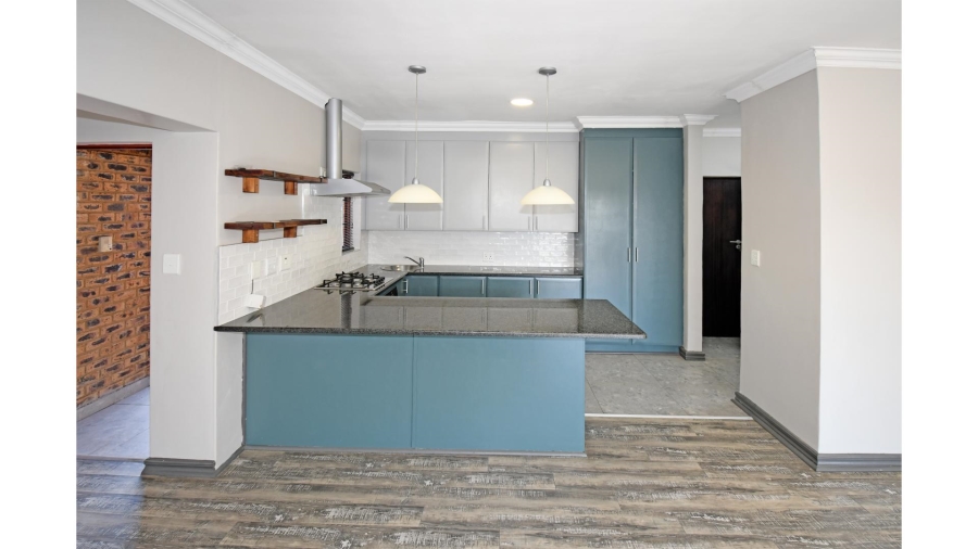 3 Bedroom Property for Sale in Thatchfield Hills Gauteng