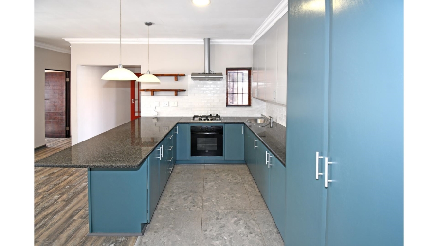 3 Bedroom Property for Sale in Thatchfield Hills Gauteng