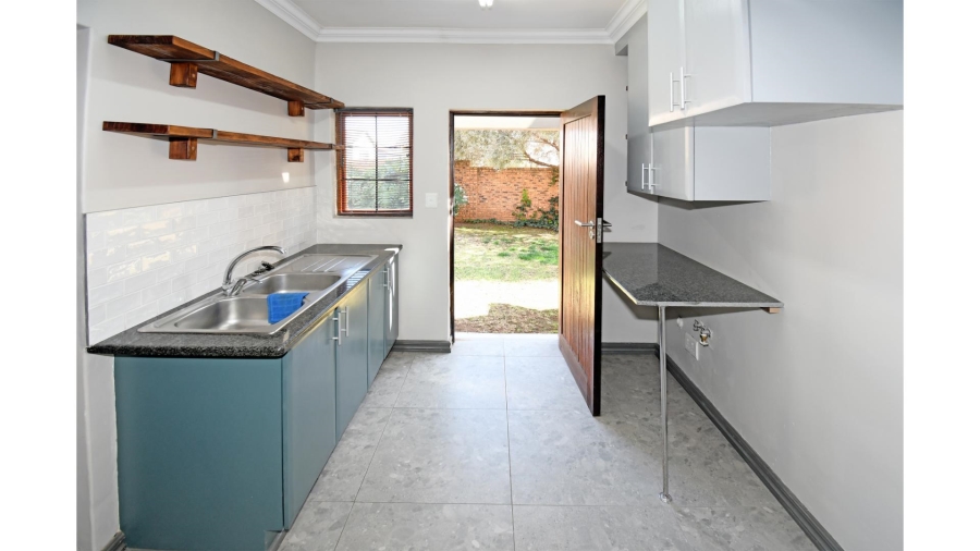 3 Bedroom Property for Sale in Thatchfield Hills Gauteng