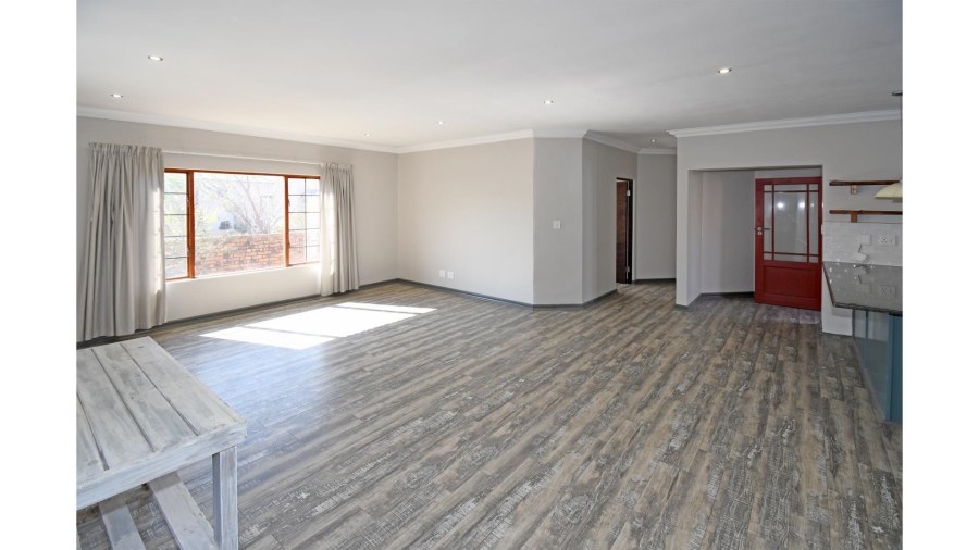 3 Bedroom Property for Sale in Thatchfield Hills Gauteng