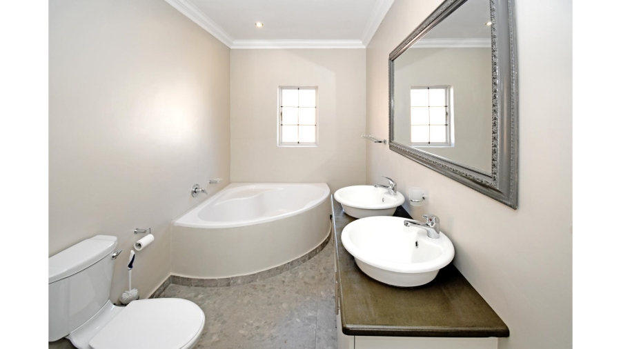 3 Bedroom Property for Sale in Thatchfield Hills Gauteng