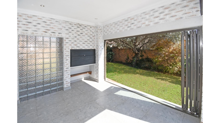 3 Bedroom Property for Sale in Thatchfield Hills Gauteng