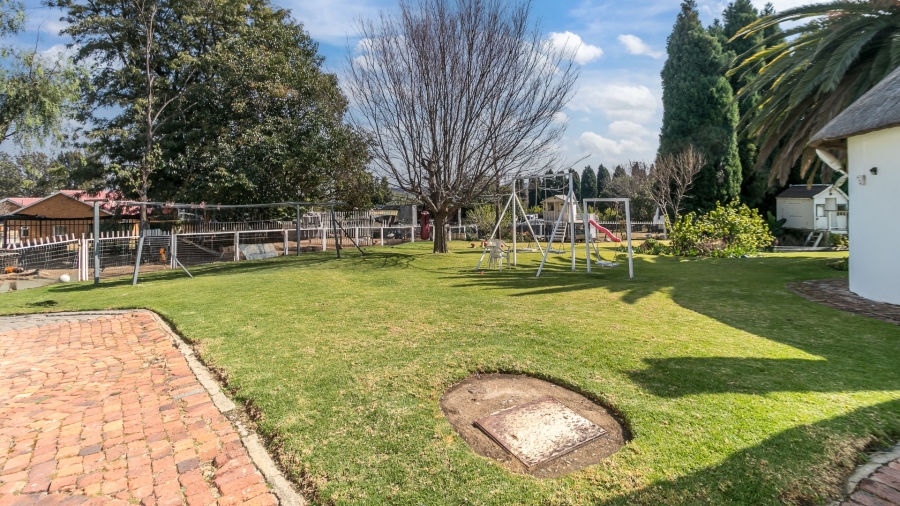 6 Bedroom Property for Sale in Glen Austin Gauteng