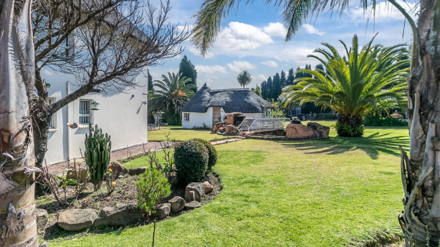 6 Bedroom Property for Sale in Glen Austin Gauteng