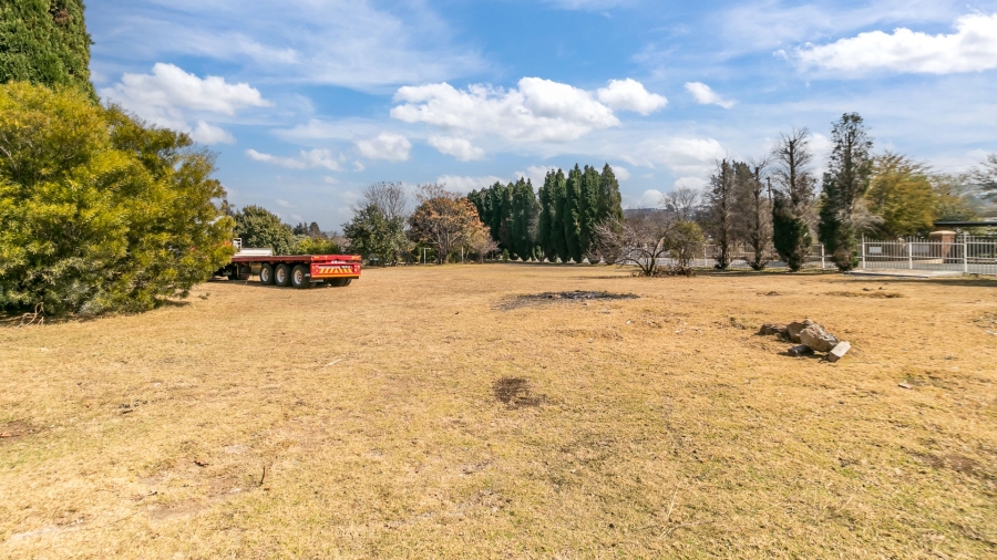 6 Bedroom Property for Sale in Glen Austin Gauteng