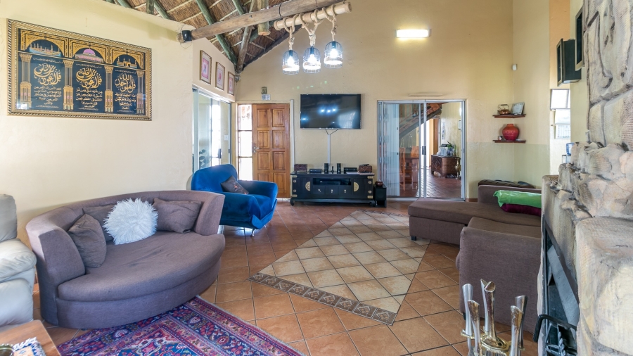 6 Bedroom Property for Sale in Glen Austin Gauteng