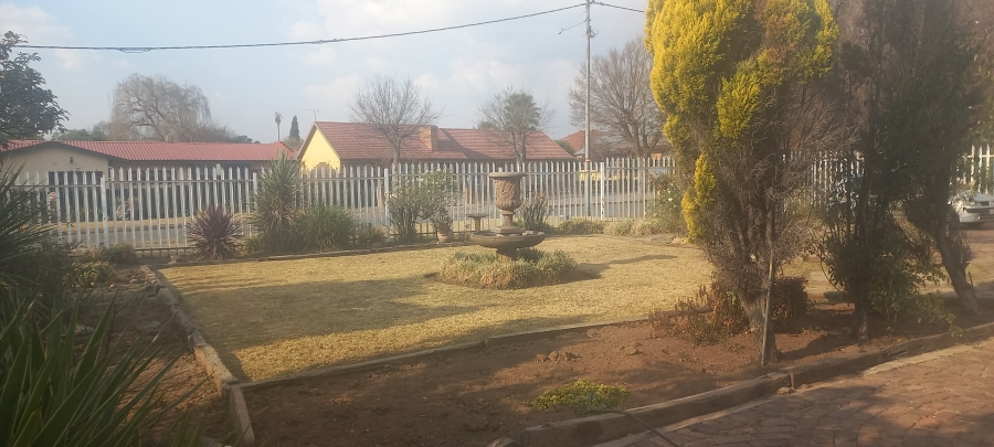 3 Bedroom Property for Sale in Selcourt Gauteng