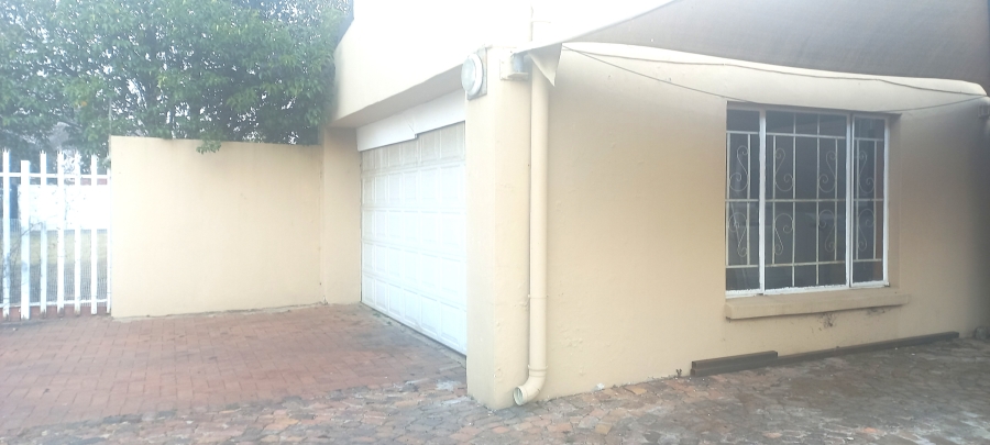 3 Bedroom Property for Sale in Selcourt Gauteng