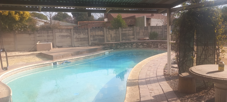 3 Bedroom Property for Sale in Selcourt Gauteng