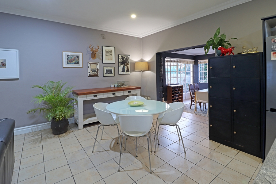 5 Bedroom Property for Sale in Lakeside Gauteng