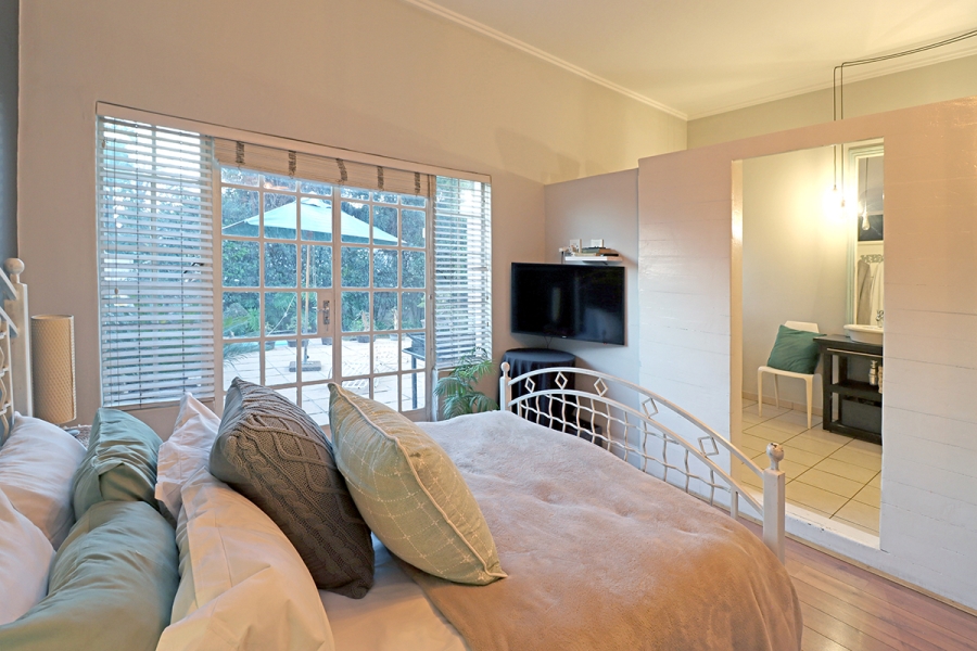 5 Bedroom Property for Sale in Lakeside Gauteng
