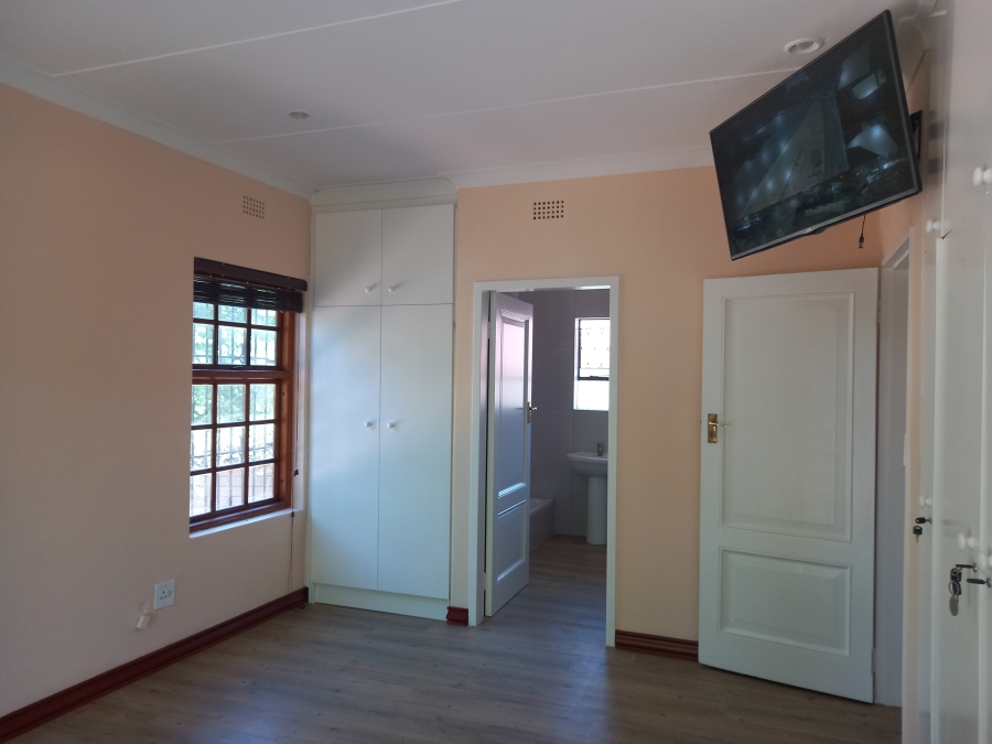 To Let 3 Bedroom Property for Rent in Blairgowrie Gauteng