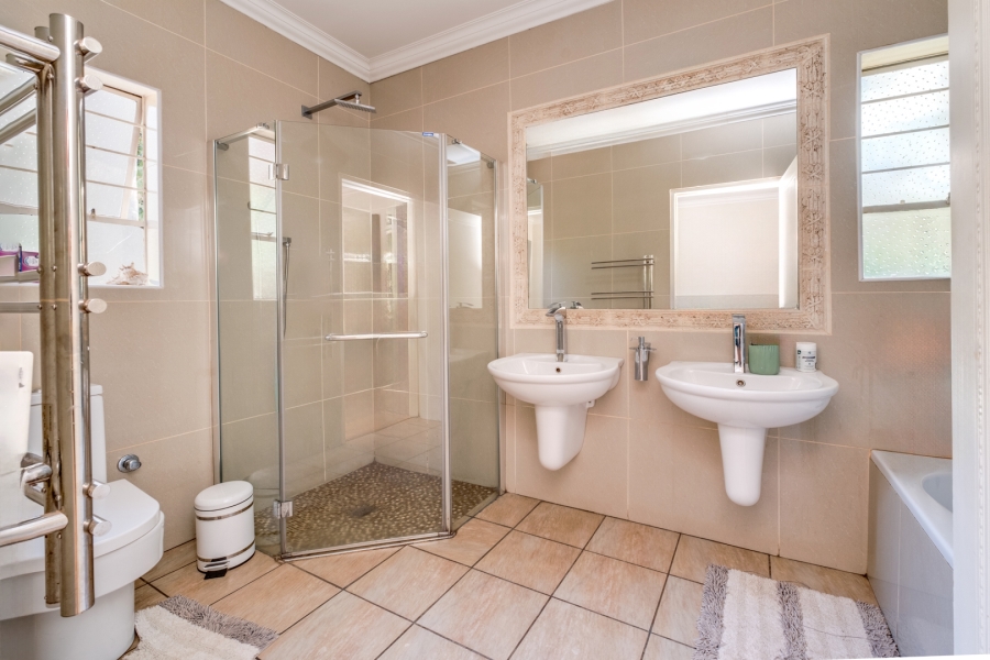 4 Bedroom Property for Sale in Northwold Gauteng