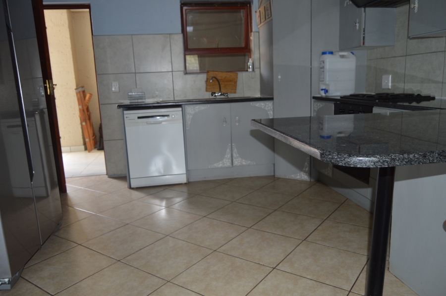 To Let 3 Bedroom Property for Rent in Noordheuwel Gauteng