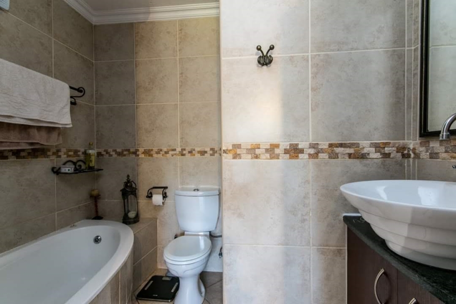 To Let 3 Bedroom Property for Rent in Noordheuwel Gauteng
