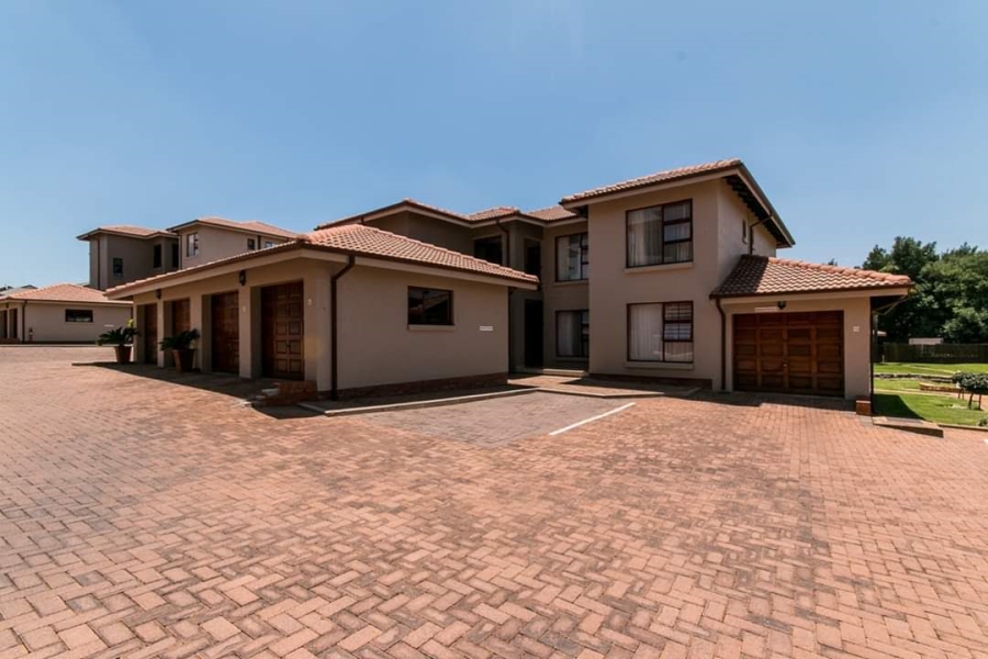 To Let 3 Bedroom Property for Rent in Noordheuwel Gauteng