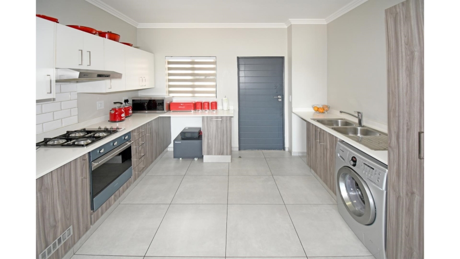 2 Bedroom Property for Sale in Kyalami Gauteng