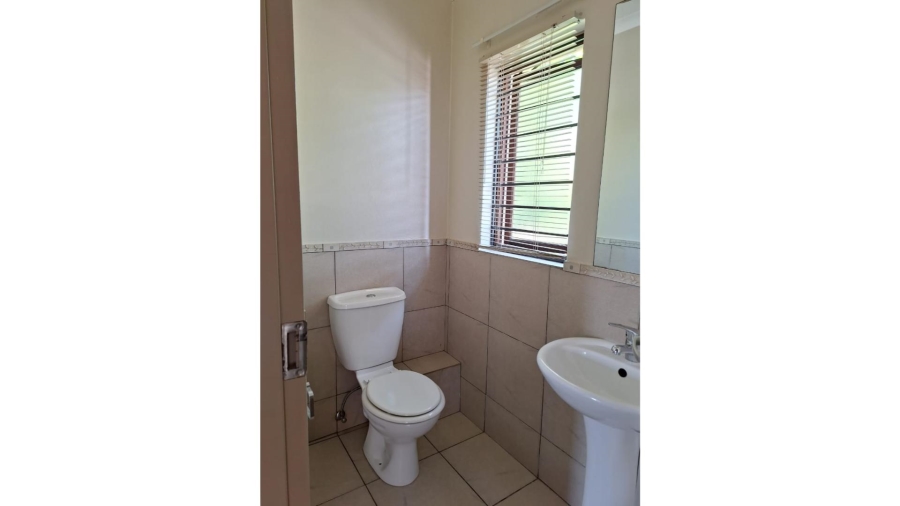 2 Bedroom Property for Sale in Vorna Valley Gauteng