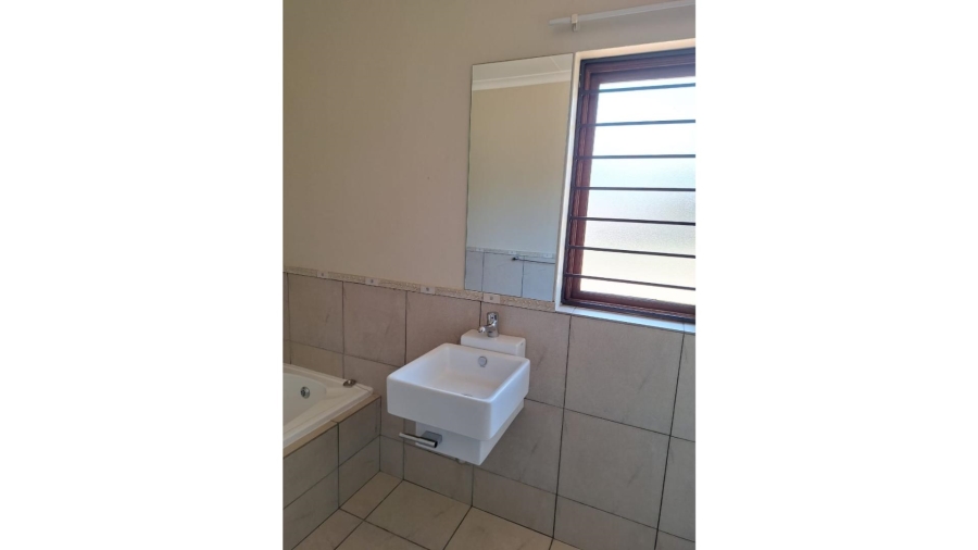 2 Bedroom Property for Sale in Vorna Valley Gauteng