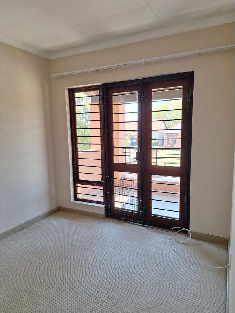 2 Bedroom Property for Sale in Vorna Valley Gauteng