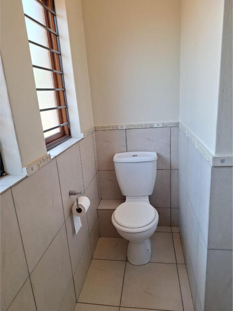 2 Bedroom Property for Sale in Vorna Valley Gauteng