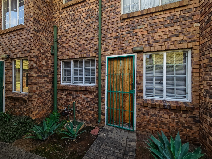2 Bedroom Property for Sale in Weavind Park Gauteng