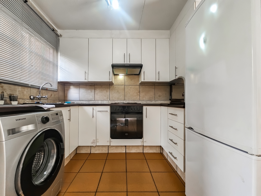 2 Bedroom Property for Sale in Weavind Park Gauteng