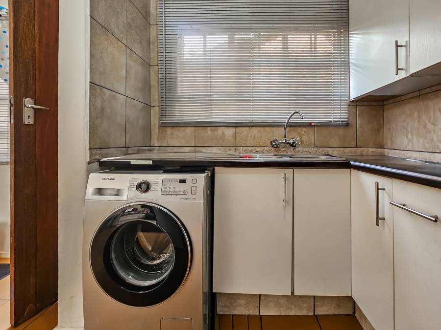 2 Bedroom Property for Sale in Weavind Park Gauteng