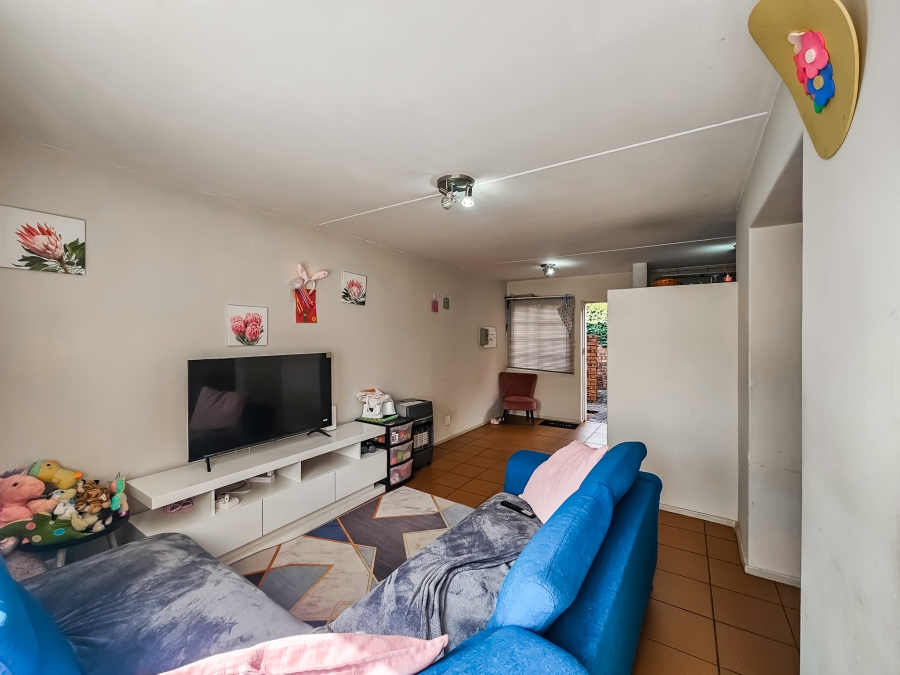 2 Bedroom Property for Sale in Weavind Park Gauteng