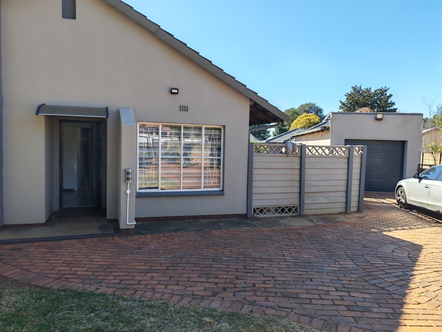 4 Bedroom Property for Sale in Birch Acres Gauteng