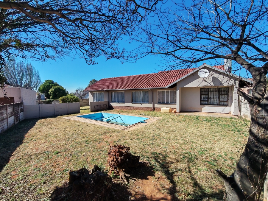 4 Bedroom Property for Sale in Birch Acres Gauteng