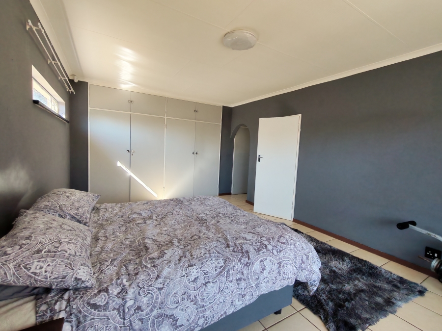 4 Bedroom Property for Sale in Birch Acres Gauteng