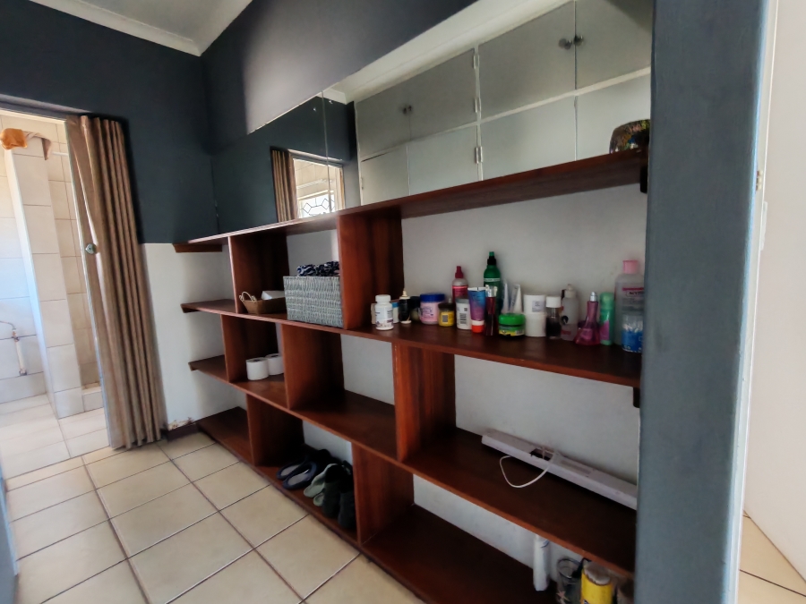 4 Bedroom Property for Sale in Birch Acres Gauteng